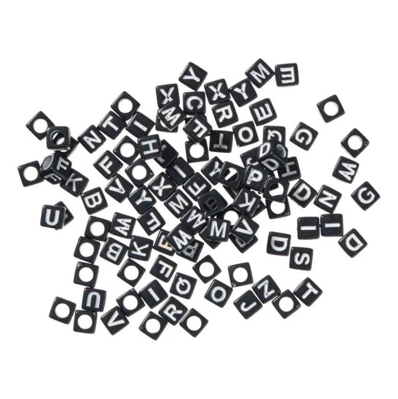 Kralen met letters - zwart - set van 100