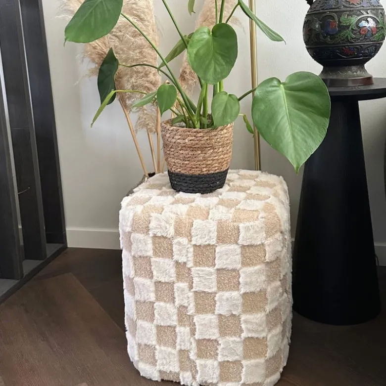 Poef checks - beige - 38x35x35 cm