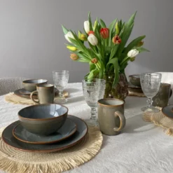Serviesset - groen - 16-delig - 4 persoons - reactive glaze